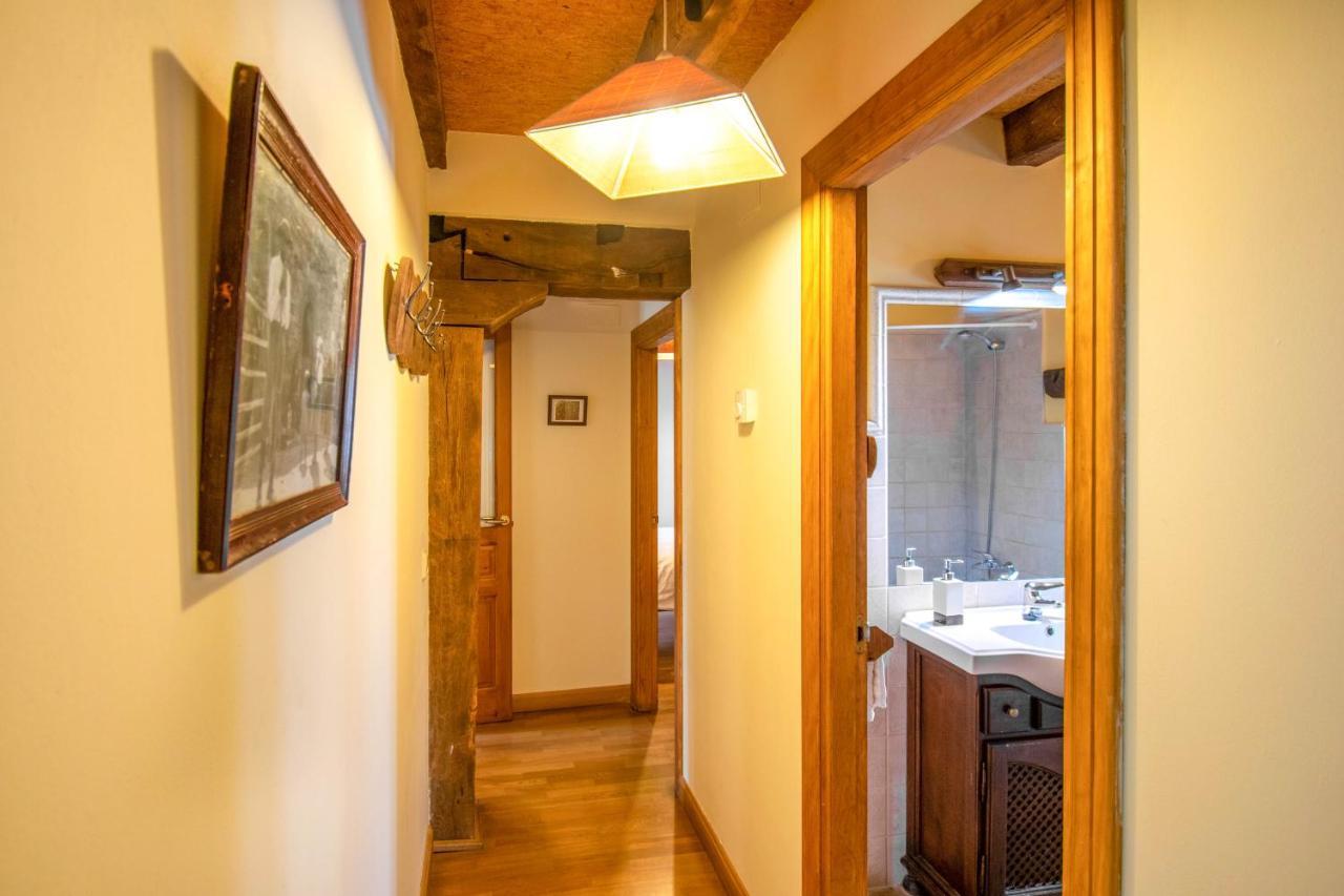 Saragueta Casa Monaut, Acogedores Apartamentos A Los Pies De La Selva De Irati מראה חיצוני תמונה